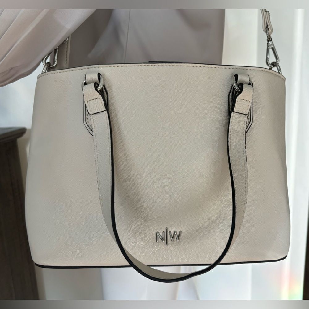 NINE WEST CREAM HANDBAG/CROSSBODY with DETACHABLE STRAP - EXCELLENT CONDITION